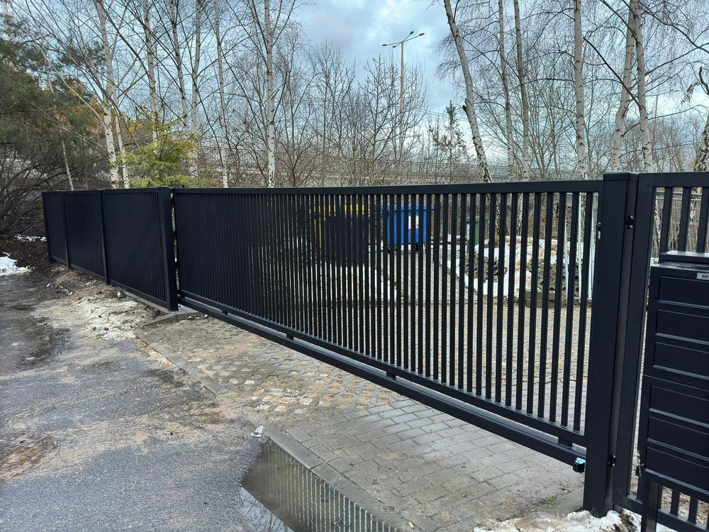 Brama przemysłowa do 800 cm w świetle